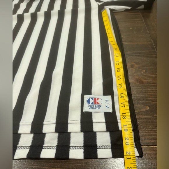 Black and White Striped Men's Jersey - Picture 6 of 6